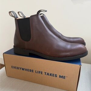 New Blundstone Dress Chelsea Boots, size 12